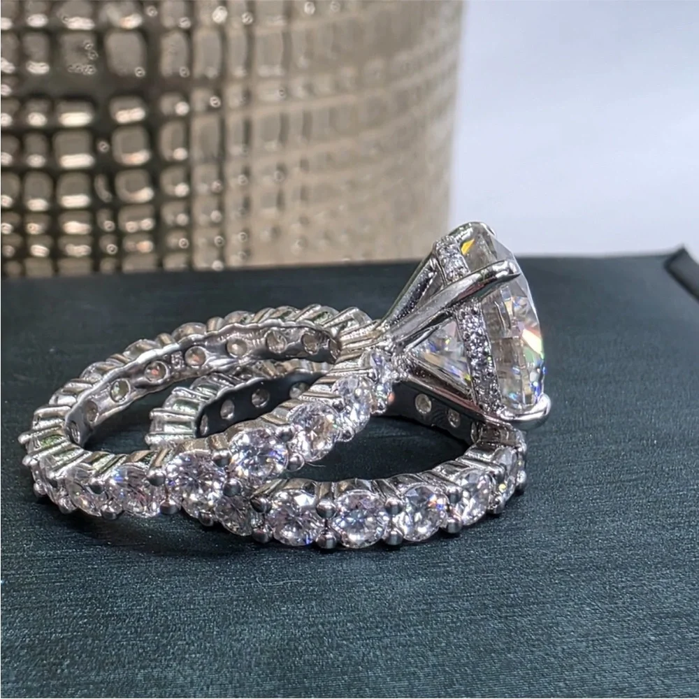 💎 4CT 🔥 FIRE Moissanite Engagement Ring + Eternity Band Set (Size 5)